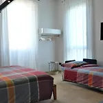 Invento Unconventional Maison 4* Civitanova Marche