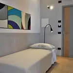 Invento Unconventional Maison Bed & Breakfast