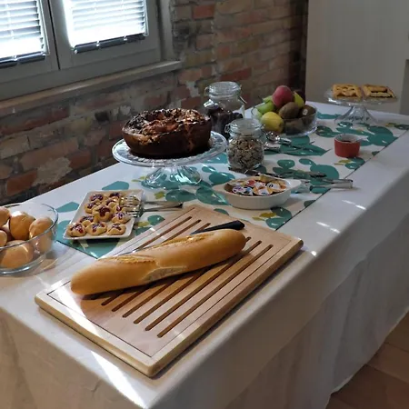 Invento Unconventional Maison 4* צ'יביטאנובה מארקה