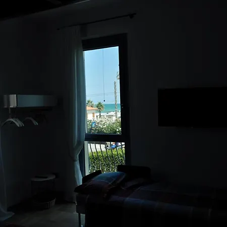 Invento Unconventional Maison Bed & Breakfast