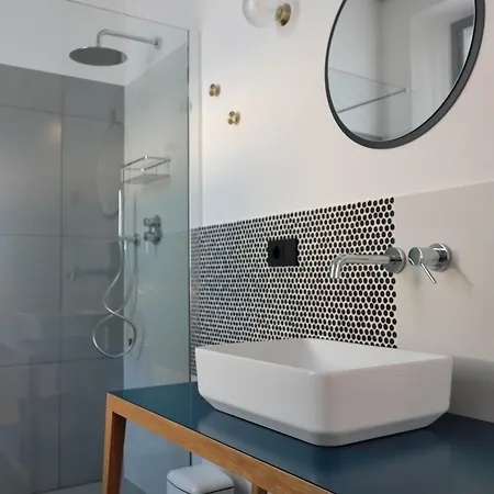 Invento Unconventional Maison 3* צ'יביטאנובה מארקה